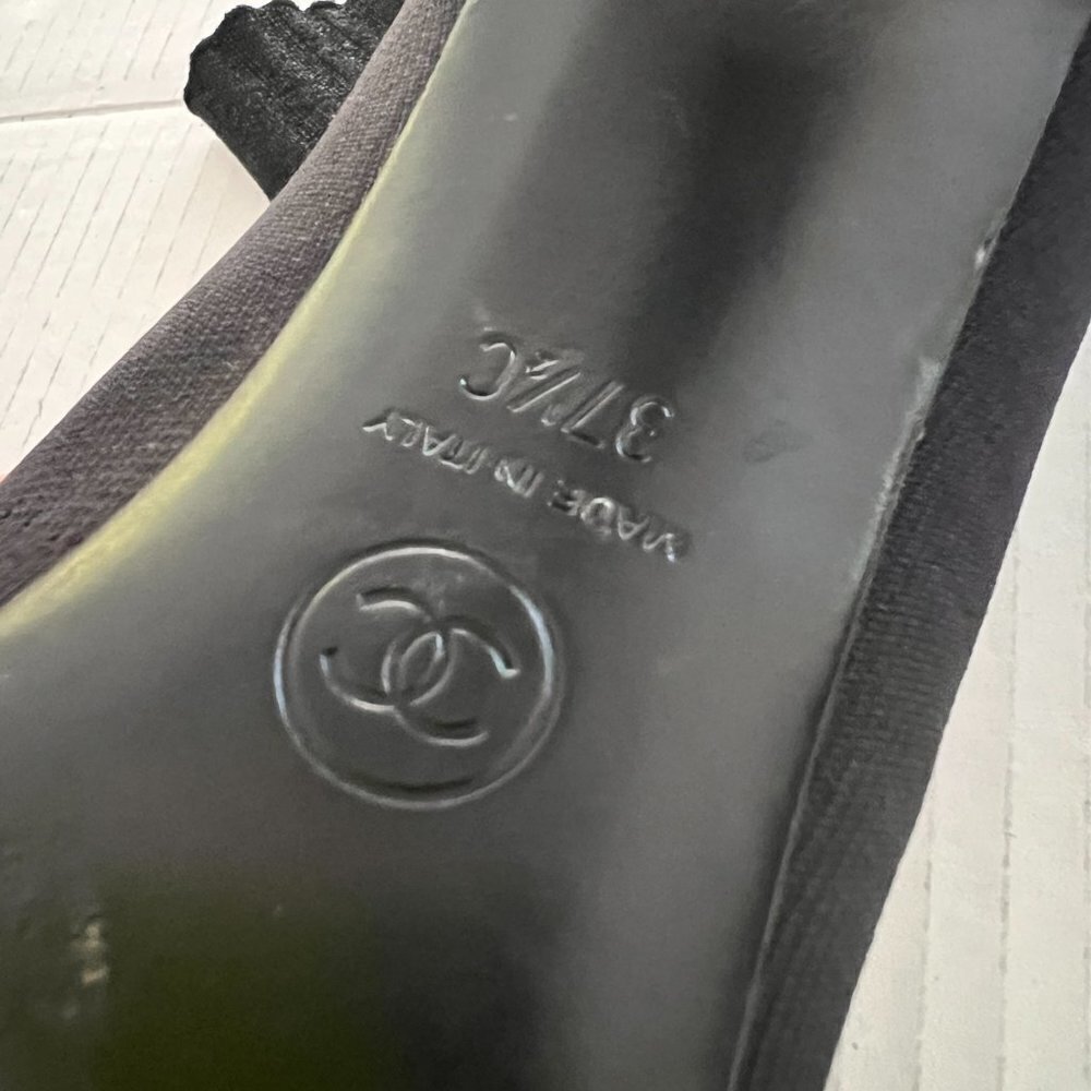 Chanel black knit fabric and patent tip ankle boots size 37.5 C - Picture 8 of 9